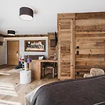 Hotel Vaya 4*