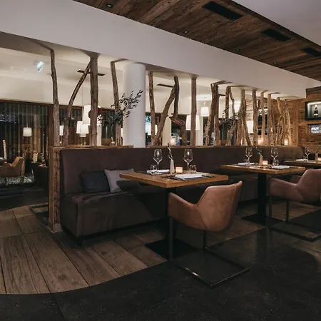 Vaya Hotel 4*